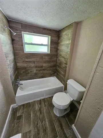 $1,100 | 1038 West 10th Street, Unit 2, Lakeland, FL 33805