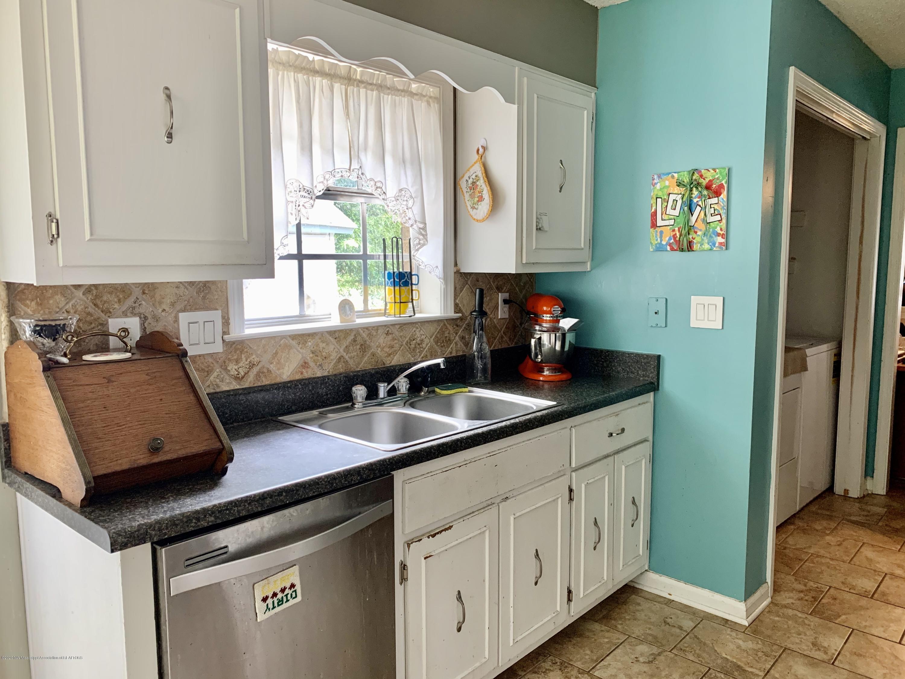 702 Old Forge Road Southaven, MS 38671 - Photo 6 of 10 C89E7EF3-5C9B-46AF-84BC-C1A8DDFC63D2