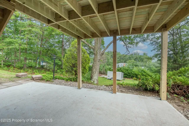 $349,900 | 197 Columbus Drive, Archbald, PA 18403