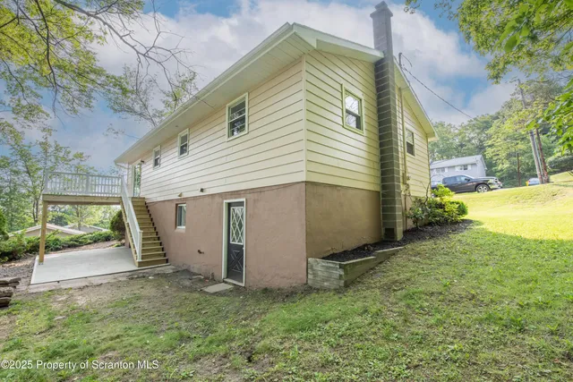 $349,900 | 197 Columbus Drive, Archbald, PA 18403