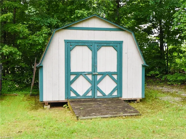 $195,000 | 1985 Griffin Road, Rural Hall, NC 27045