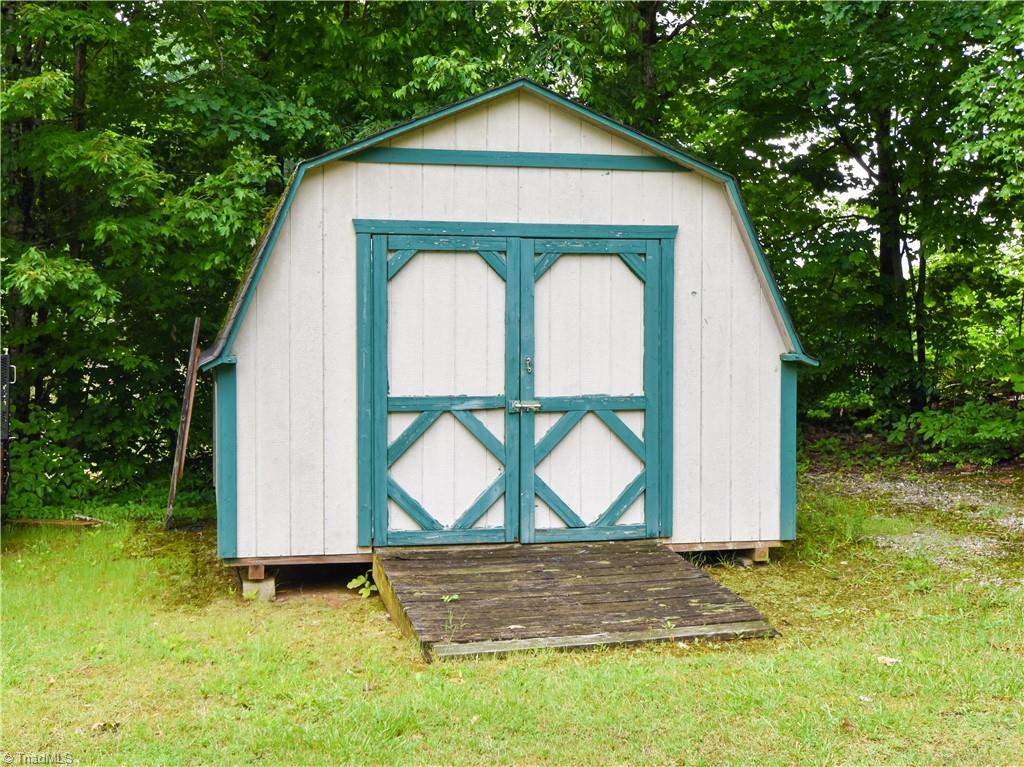 1985 Griffin Road Rural Hall, NC 27045 - Photo 31 of 33