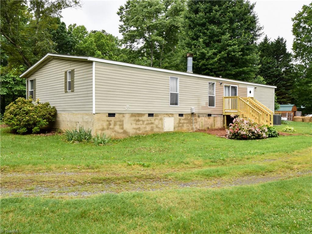 1985 Griffin Road Rural Hall, NC 27045 - Photo 5 of 33