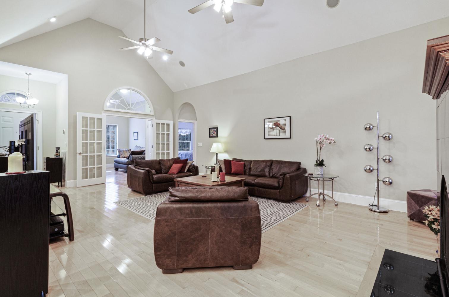 4124 Clonts Road Apison, TN 37302 - Photo 4 of 28 Living Room