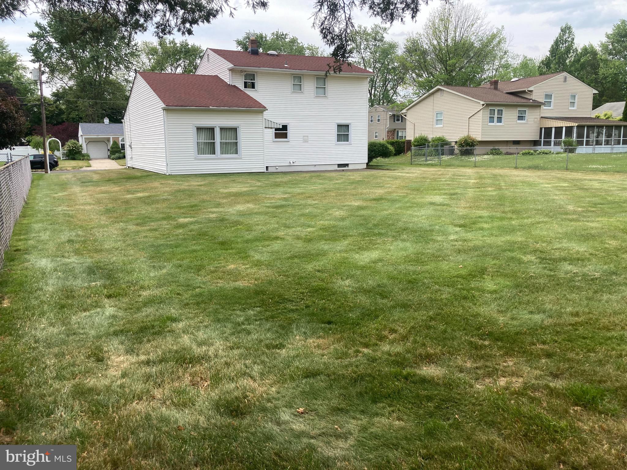 2416 Beverly Road Cinnaminson, NJ 08077 - Photo 2 of 17