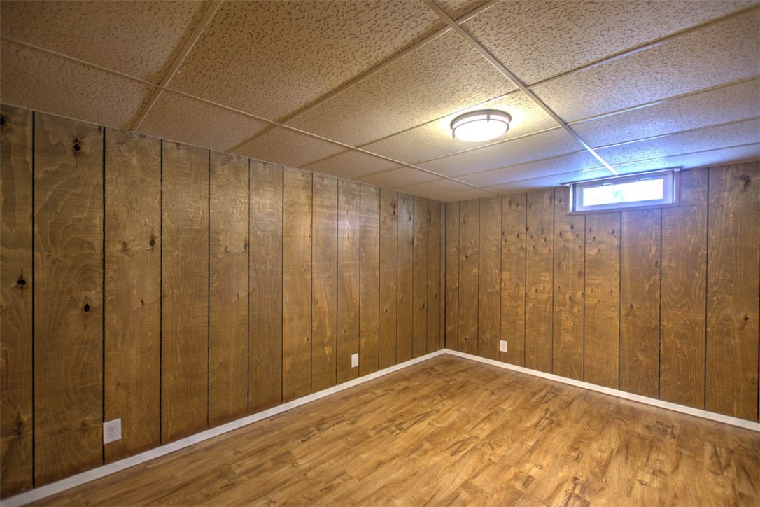 110 Manchester Drive Decatur, IL 62526 - Photo 21 of 25 Gallery Image 21