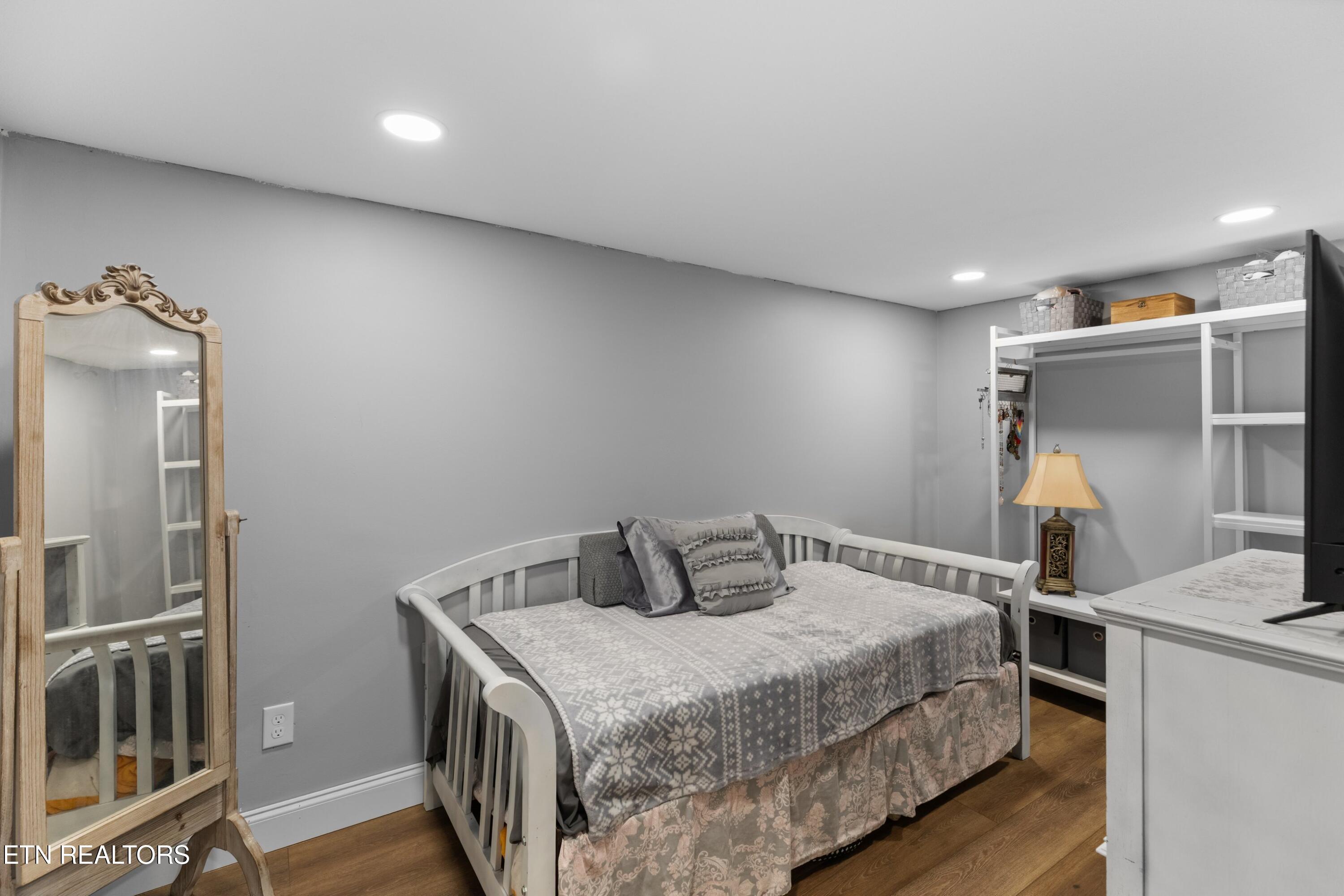 430 McVey Road Tazewell, TN 37879 - Photo 19 of 38 022-430McVeyRoad-Tazewell-TN-37879-SMALL