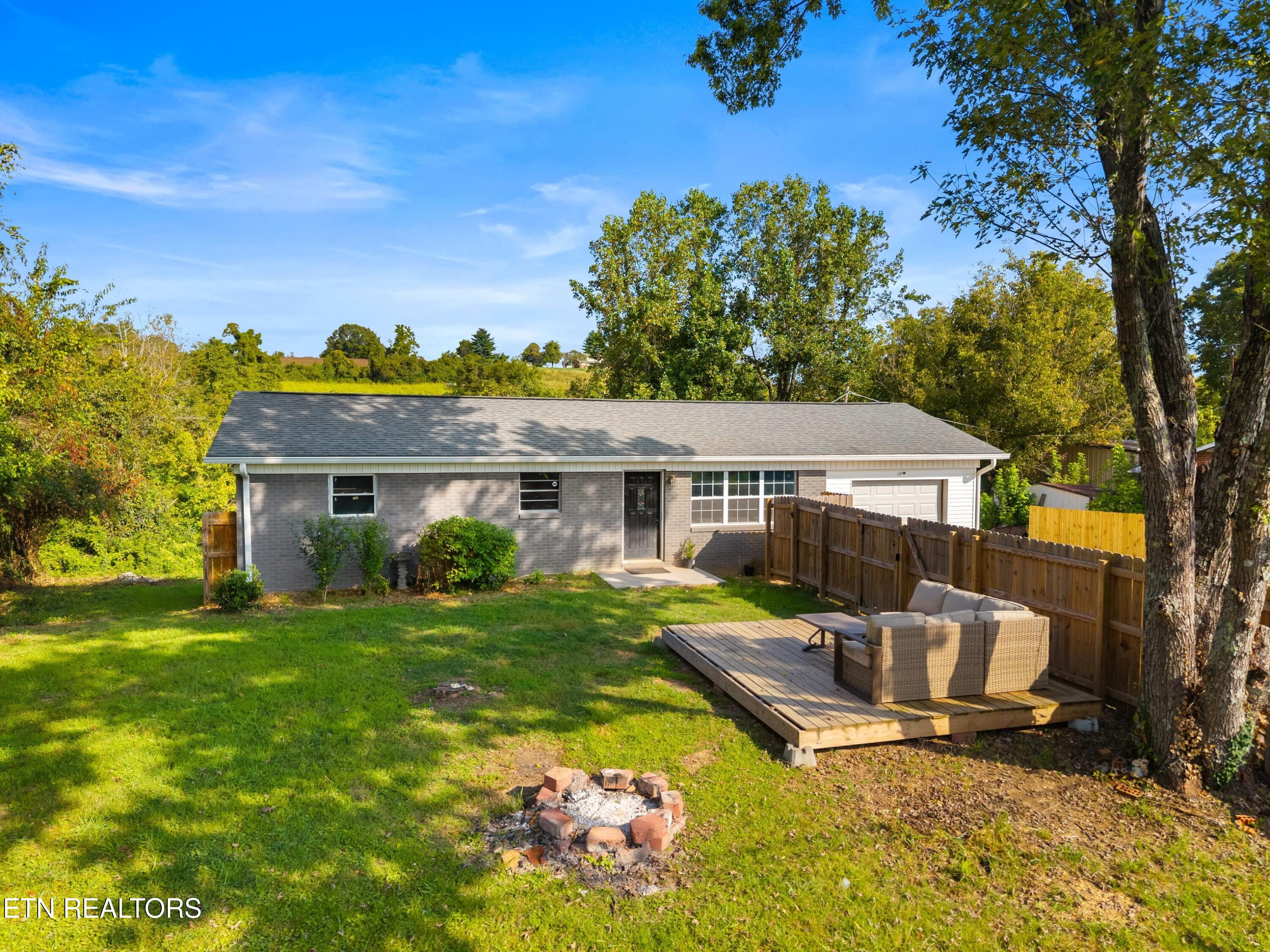 430 McVey Road Tazewell, TN 37879 - Photo 38 of 38 Front view
