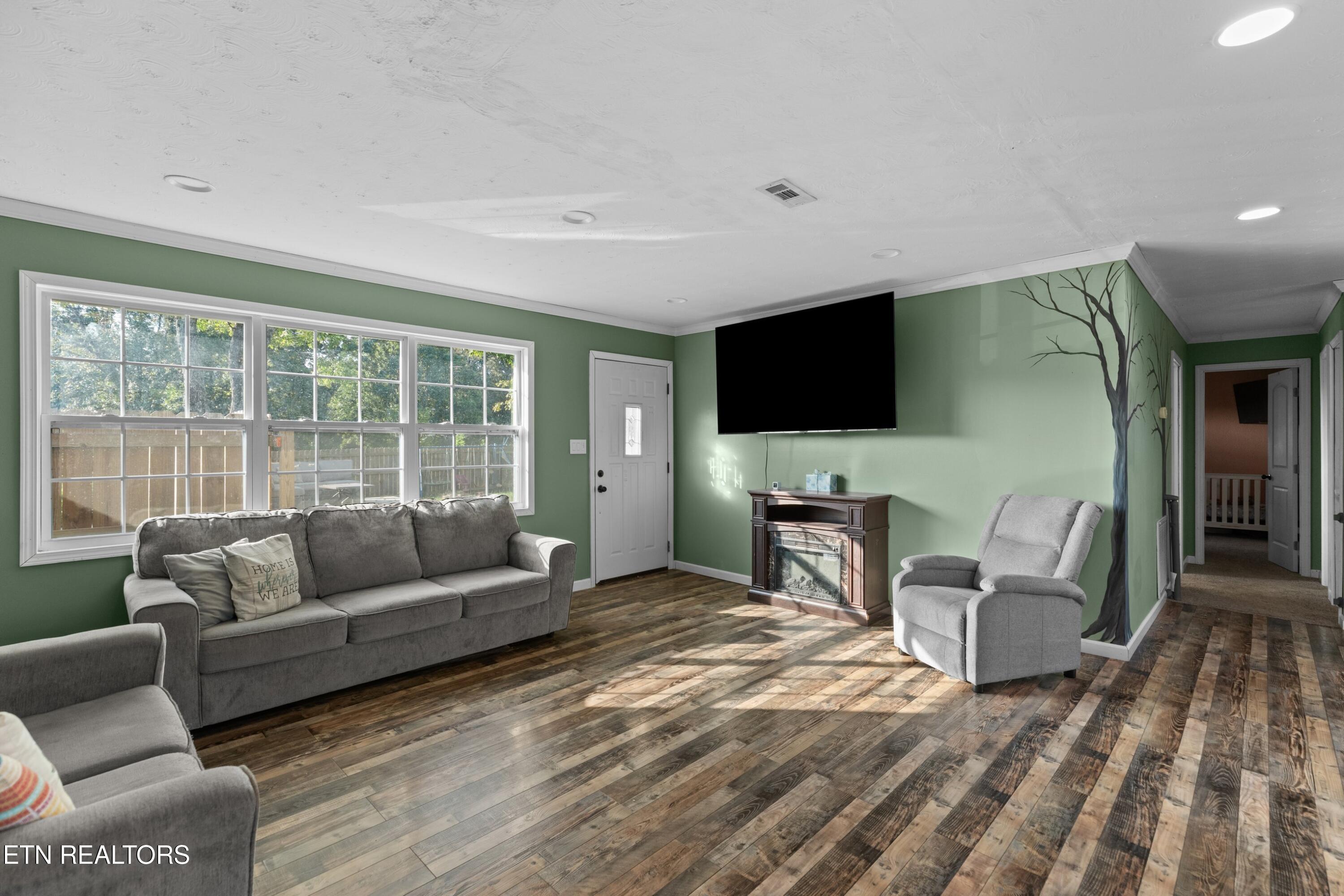 430 McVey Road Tazewell, TN 37879 - Photo 5 of 38 005-430McVeyRoad-Tazewell-TN-37879-SMALL