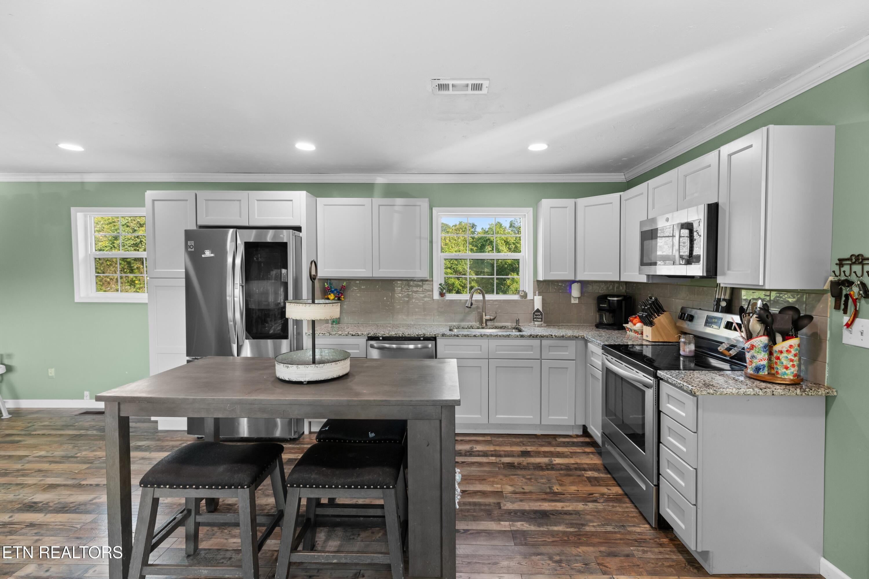 430 McVey Road Tazewell, TN 37879 - Photo 10 of 38 008-430McVeyRoad-Tazewell-TN-37879-SMALL