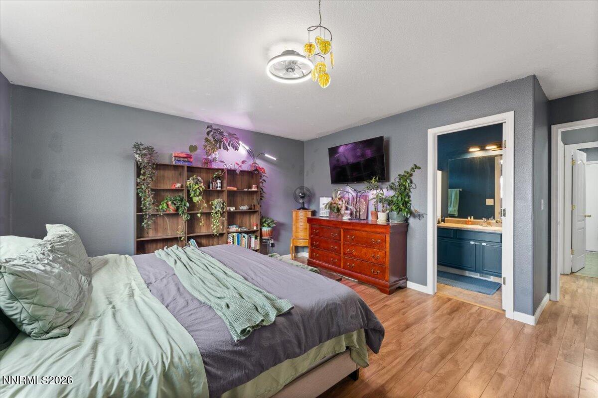 18213 Silverleaf Court Reno, NV 89508 - Photo 14 of 33 14-18213 Silverleaf Court Reno NV 89508