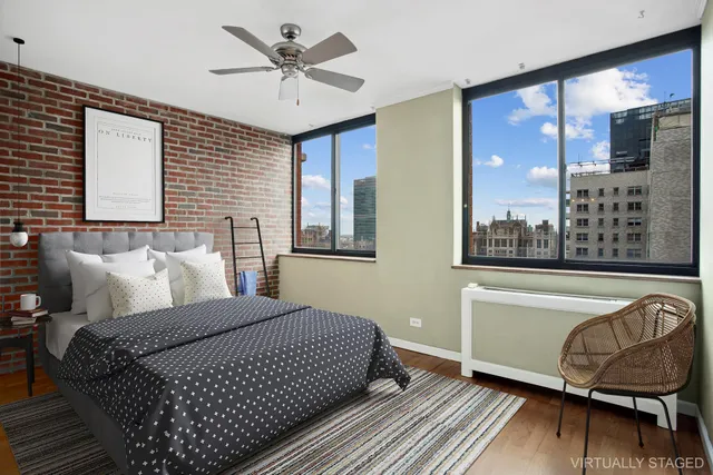 $999,999 | 250 East 40th Street, Unit 30F | Murray Hill