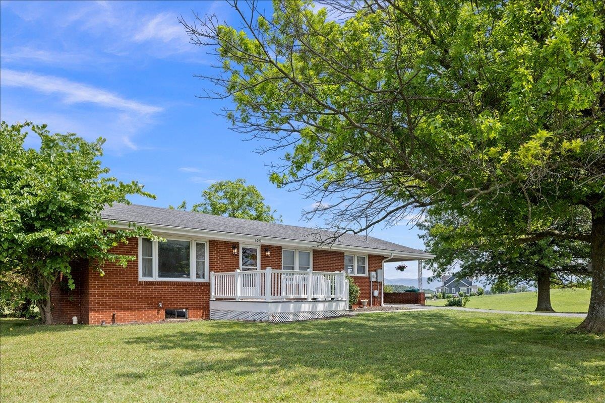 6061 Oak Shade Road Penn Laird, VA 22846 - Photo 1 of 42