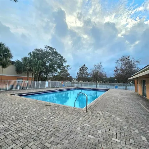 $1,690 | 3600 North 56th Avenue, Unit 105, Hollywood, FL 33021