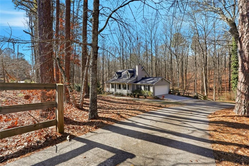 126 Midway Road Marietta, GA 30064 - Photo 3 of 41