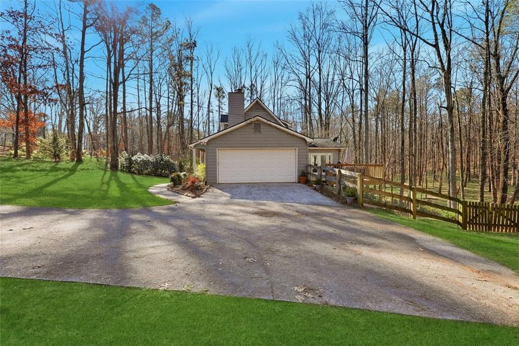 126 Midway Road Marietta, GA 30064 - Photo 5 of 41