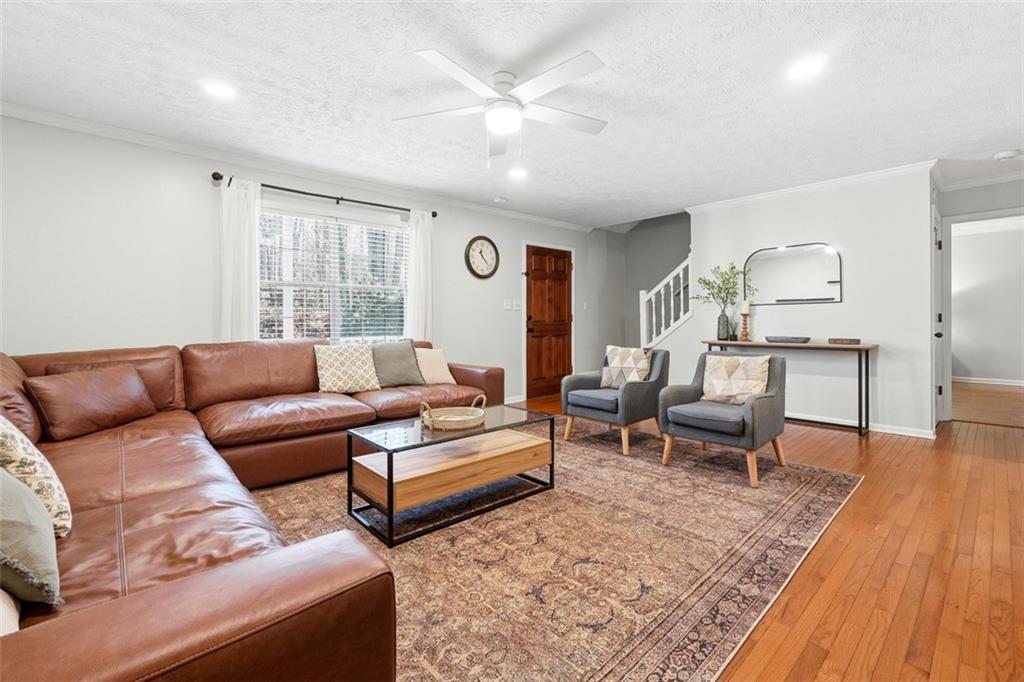 126 Midway Road Marietta, GA 30064 - Photo 9 of 41