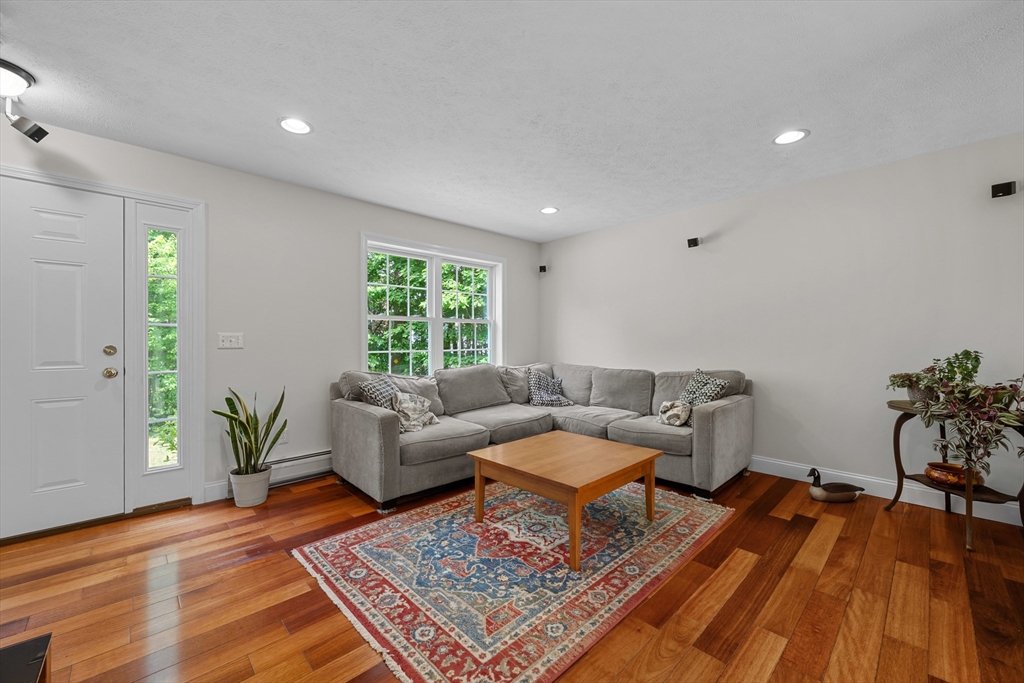 151 Sterling Road Holden, MA 01522 - Photo 7 of 42