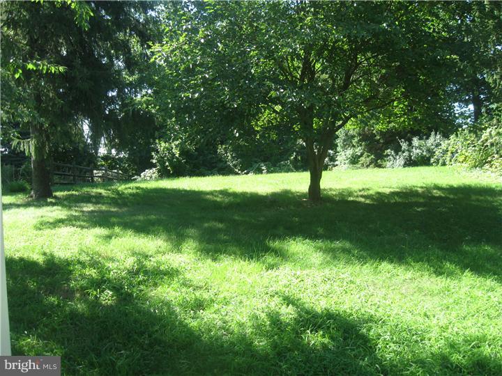 865 Fernhill Road Abington, PA 19038 - Photo 12 of 20 Gallery Image 12