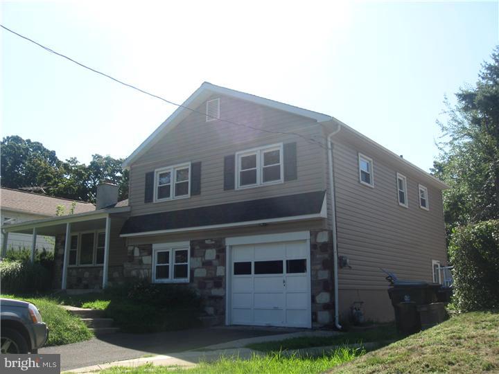 865 Fernhill Road Abington, PA 19038 - Photo 3 of 20 Gallery Image 3