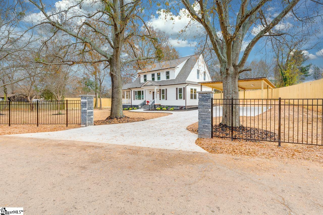 214 Drake Circle Anderson, SC 29624 - Photo 2 of 33