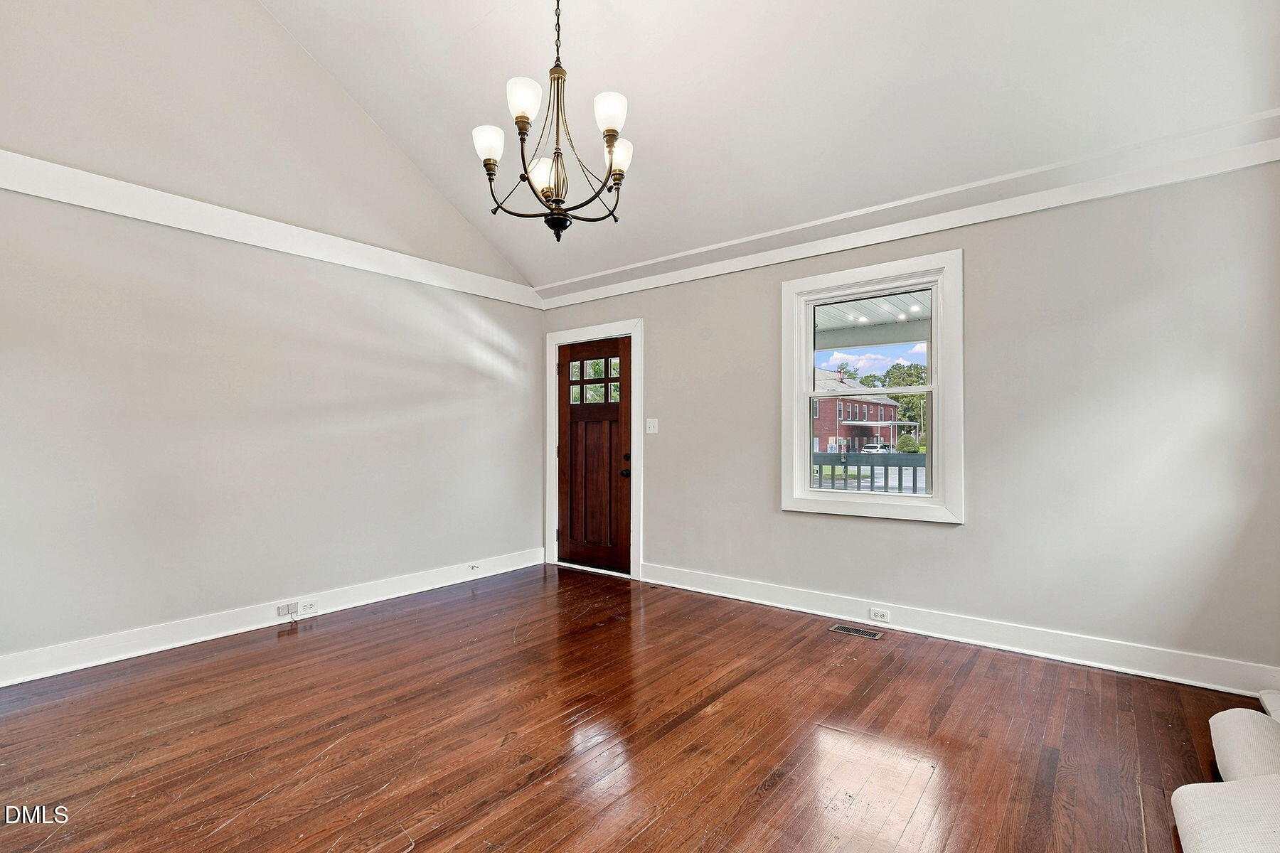 6-web-or-mls-2641 Kirk Rd-14