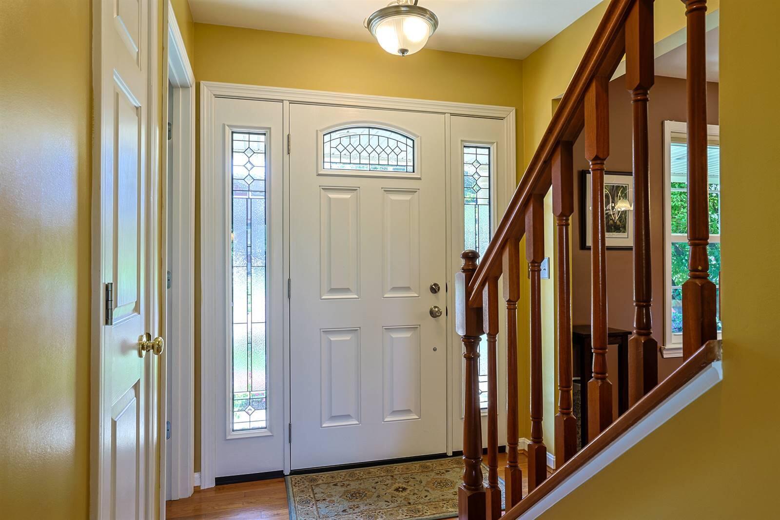2016 Falling Water Lane Hebron, KY 41048 - Photo 5 of 50 005-Foyer