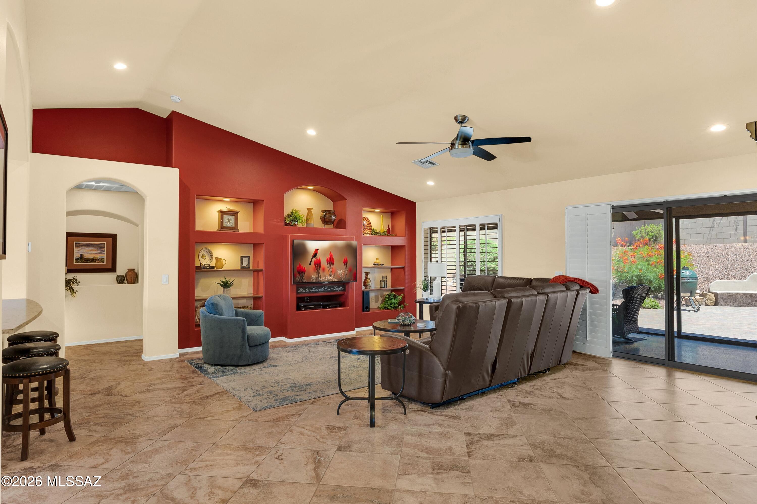 61852 East Sandlewood Road Tucson, AZ 85739 - Photo 11 of 50 Great Entertaining Space