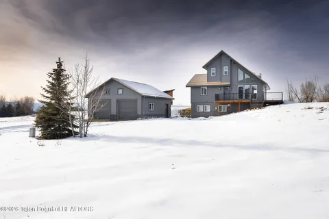 $925,000 | 1864 Pioneer Trail, Driggs, ID 83422