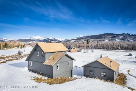 $925,000 | 1864 Pioneer Trail, Driggs, ID 83422