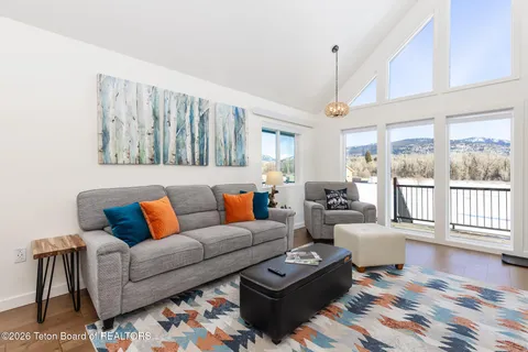 $925,000 | 1864 Pioneer Trail, Driggs, ID 83422