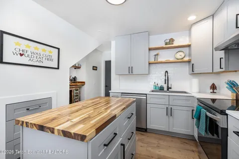 $925,000 | 1864 Pioneer Trail, Driggs, ID 83422