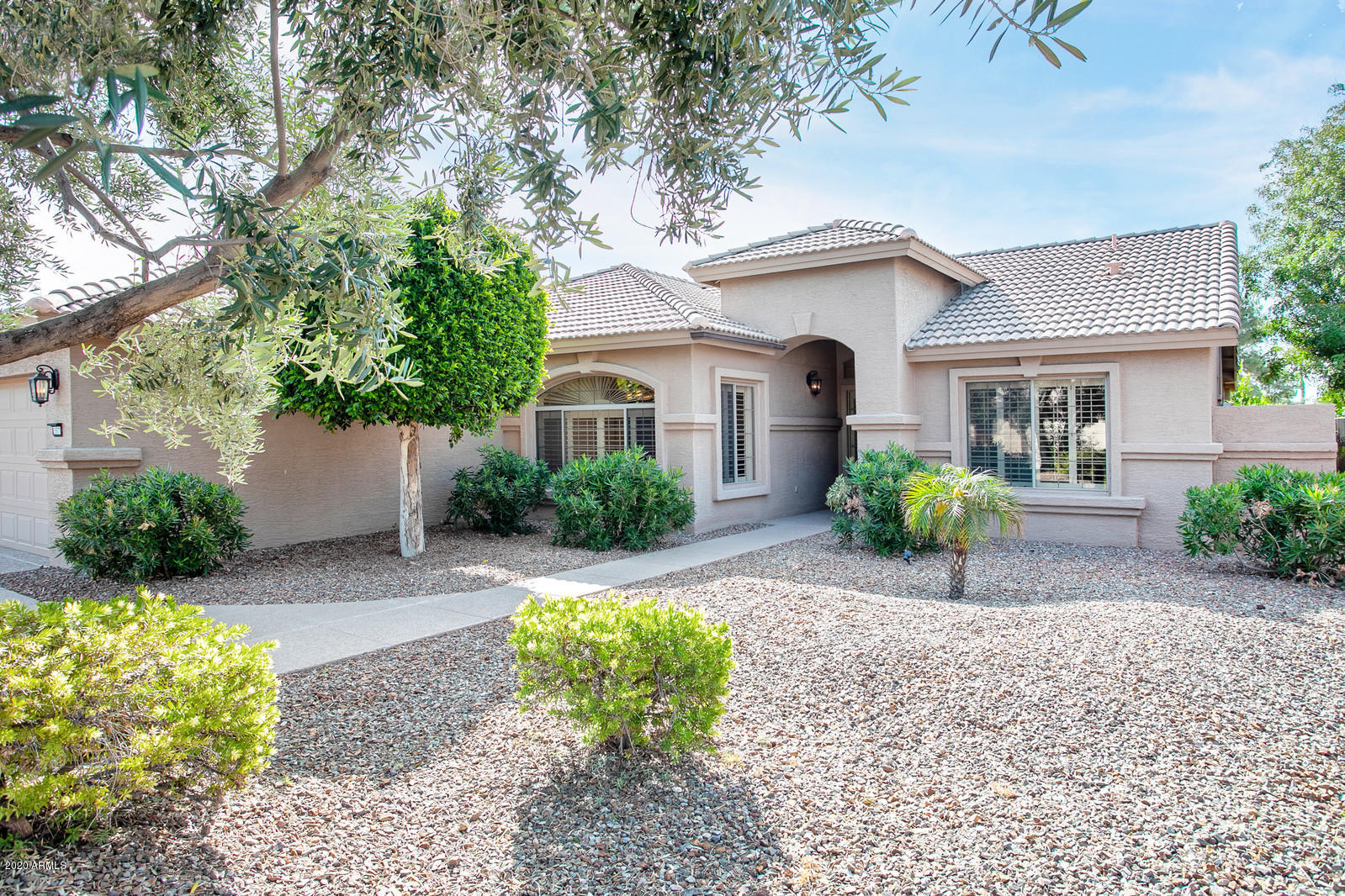 15571 Piccadilly Road Goodyear, AZ 85395 - Photo 1 of 28 01_15571_West_Piccadilly_Road__01_mls