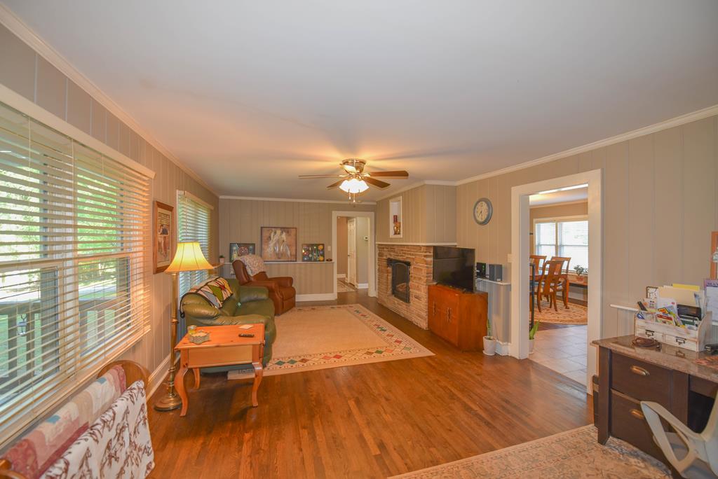 1801 Emerald Road Greenwood, SC 29646 - Photo 18 of 43 Gallery Image 18