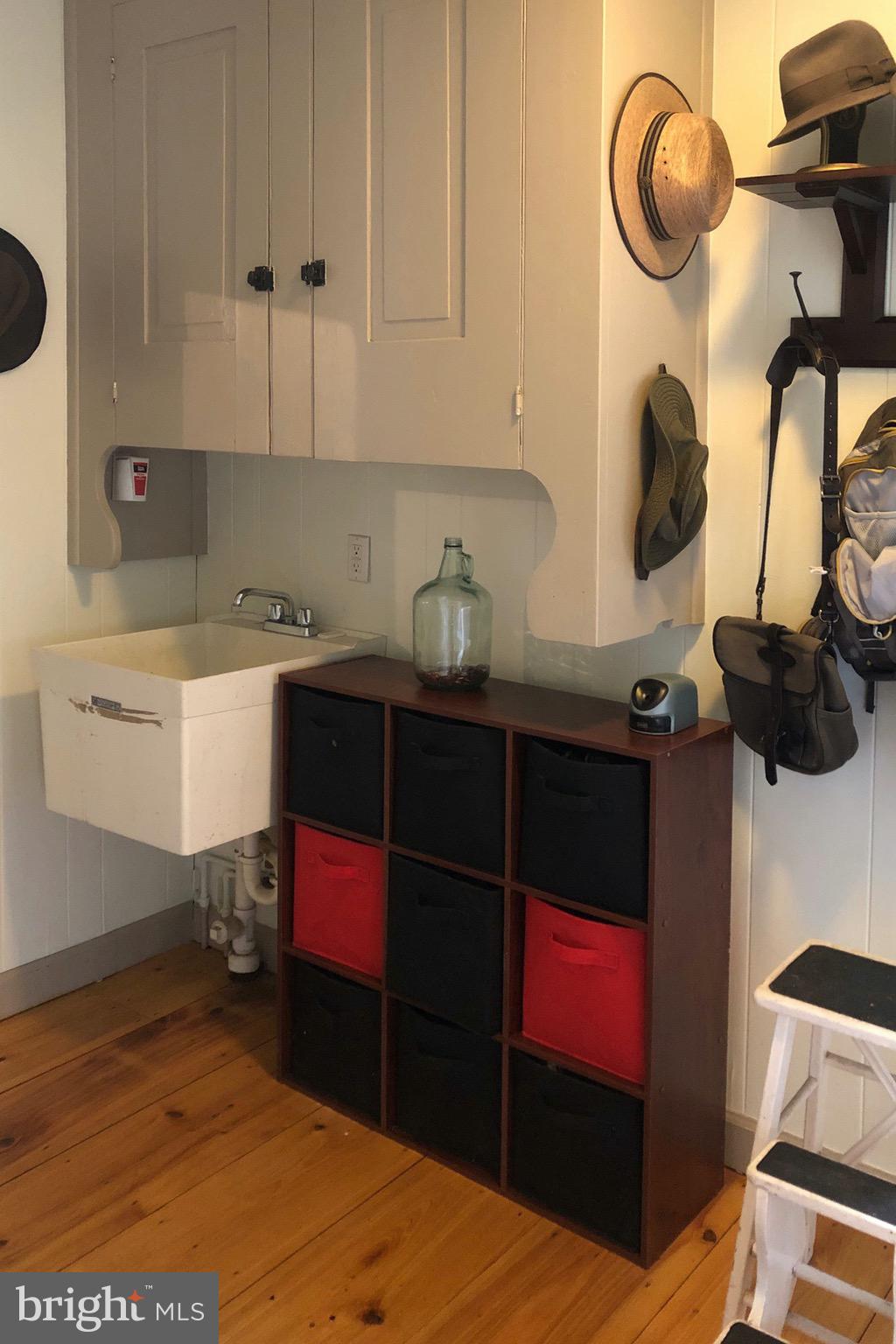 76 Pine Valley Road Doylestown, PA 18901 - Photo 33 of 39 Mudroom/Pantry