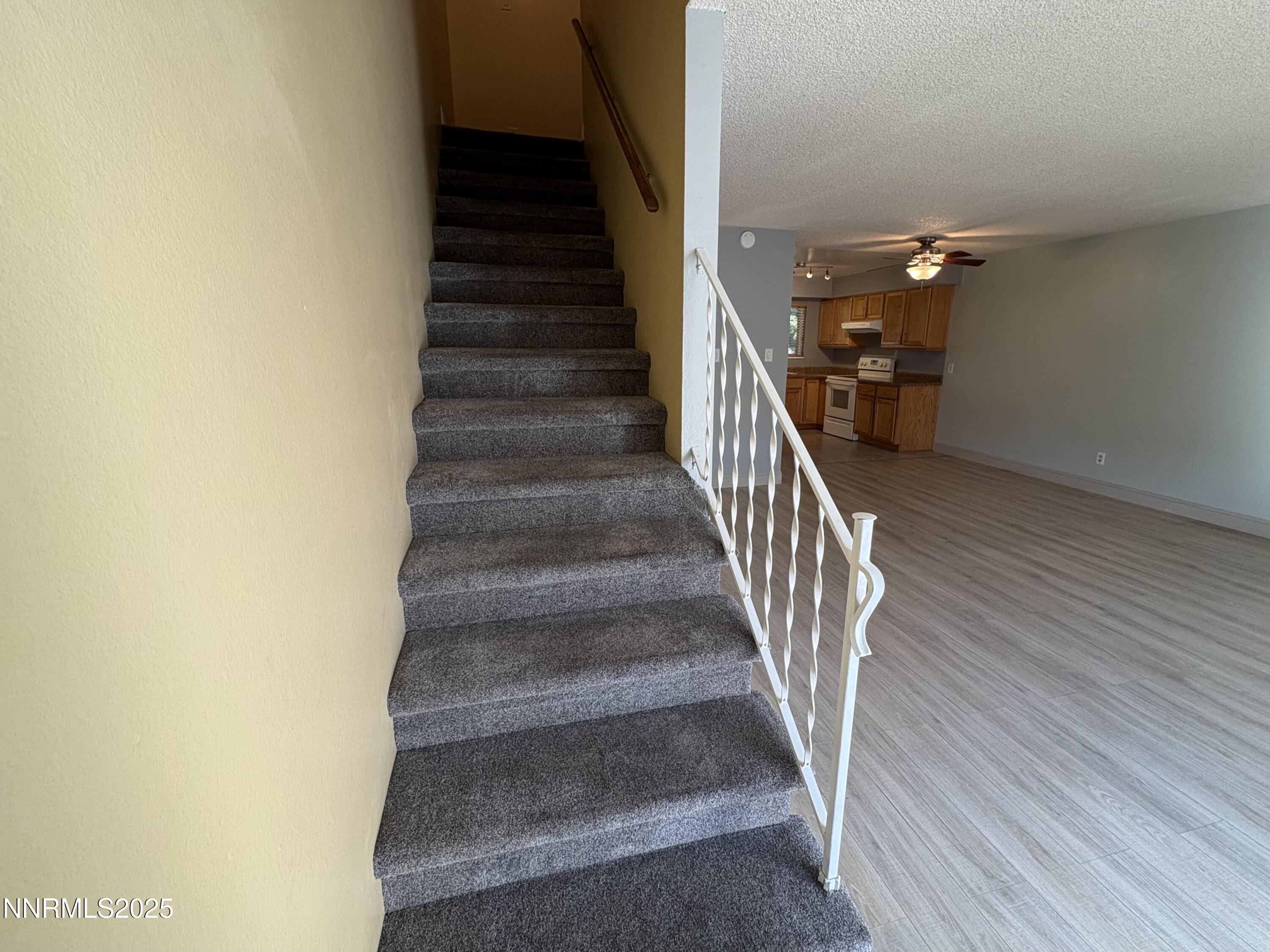 165 Smithridge Park Reno, NV 89502 - Photo 13 of 33 IMG_4358
