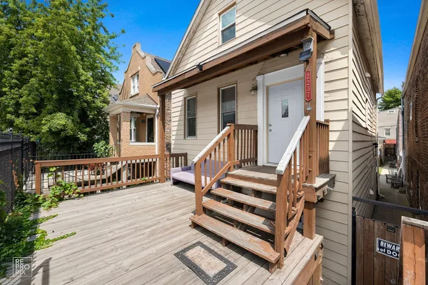 $465,000 | 2237 South Oakley Avenue, Chicago, IL 60608