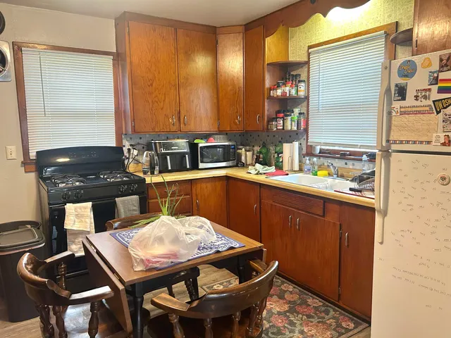 $150,000 | 804 John Avenue, Oshkosh, WI 54901