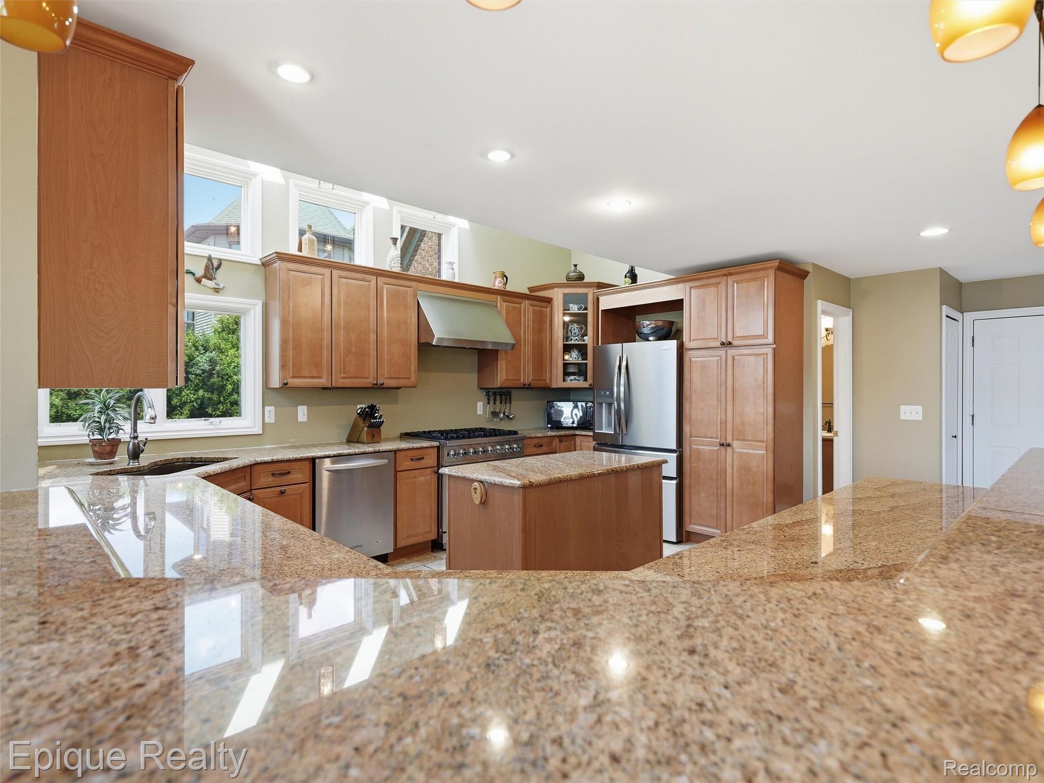 33124 North River Road Harrison Township, MI 48045 - Photo 25 of 77 49-DSC09701.jpg