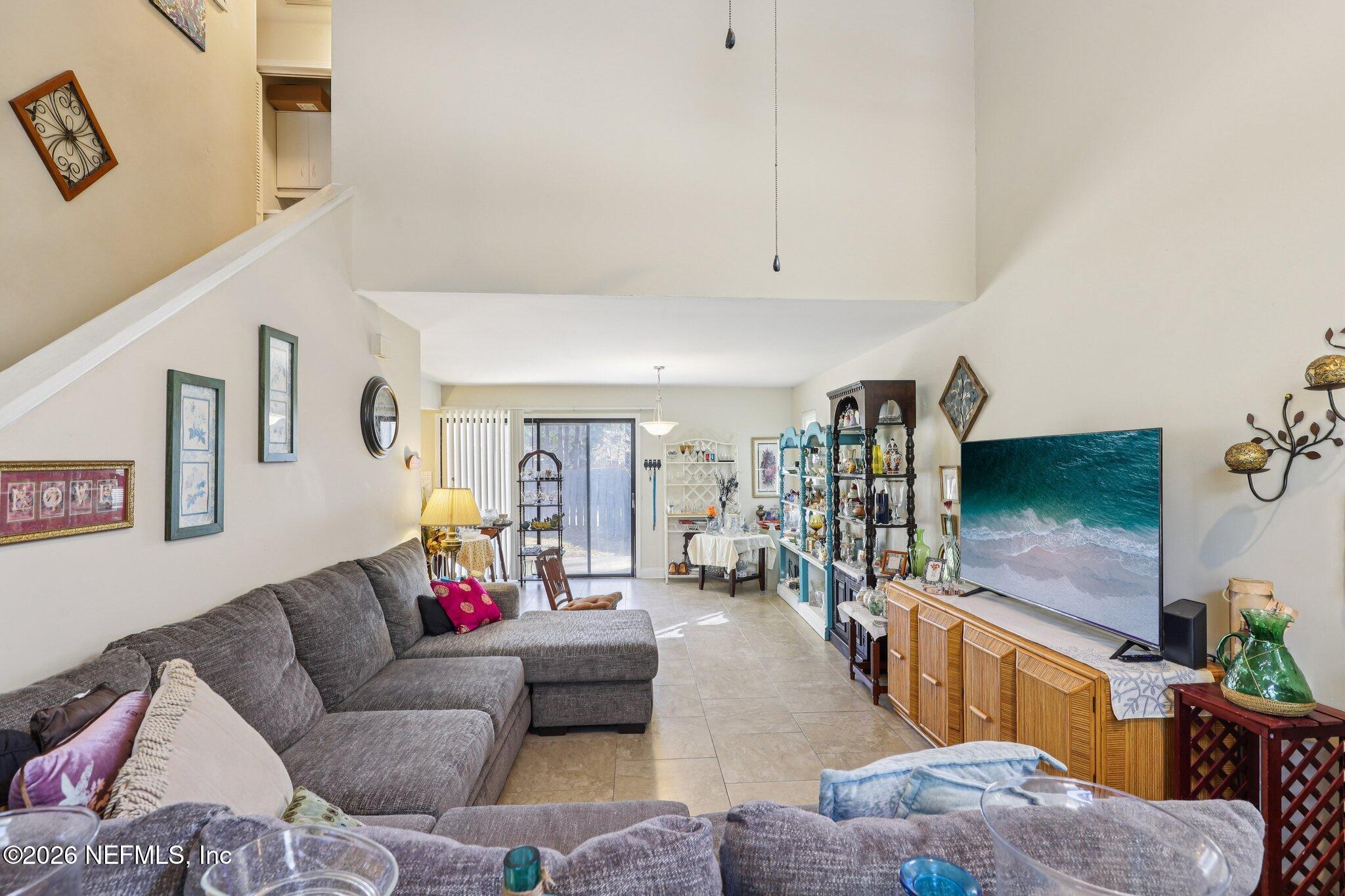 3517 Peeler Road, Unit 13 Jacksonville, FL 32277 - Photo 8 of 33 Family Room