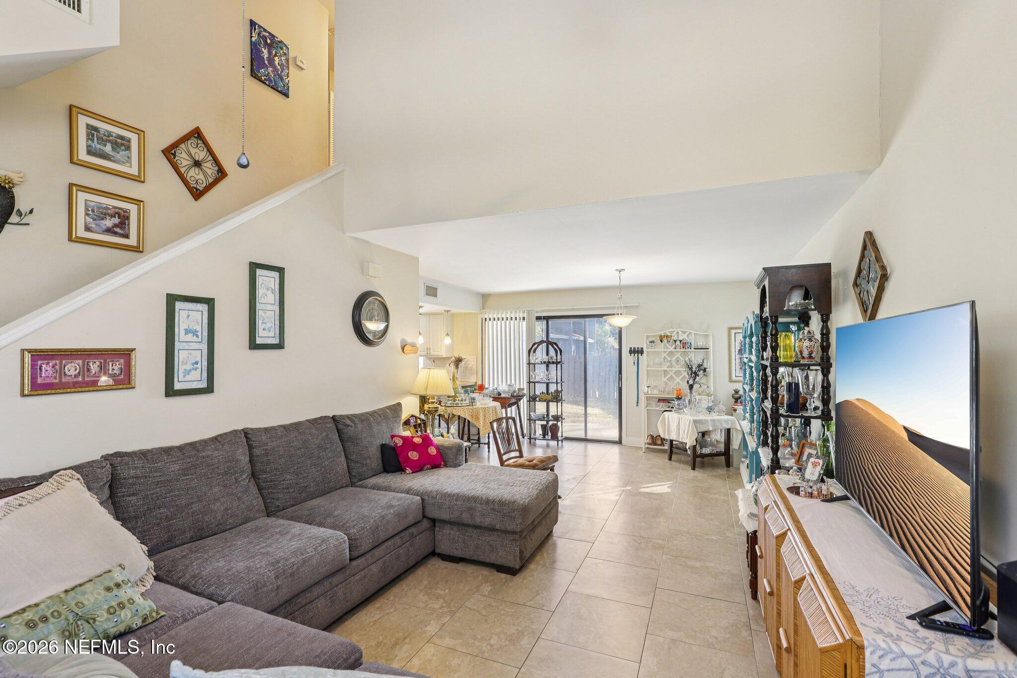 3517 Peeler Road, Unit 13 Jacksonville, FL 32277 - Photo 9 of 33 Family Room