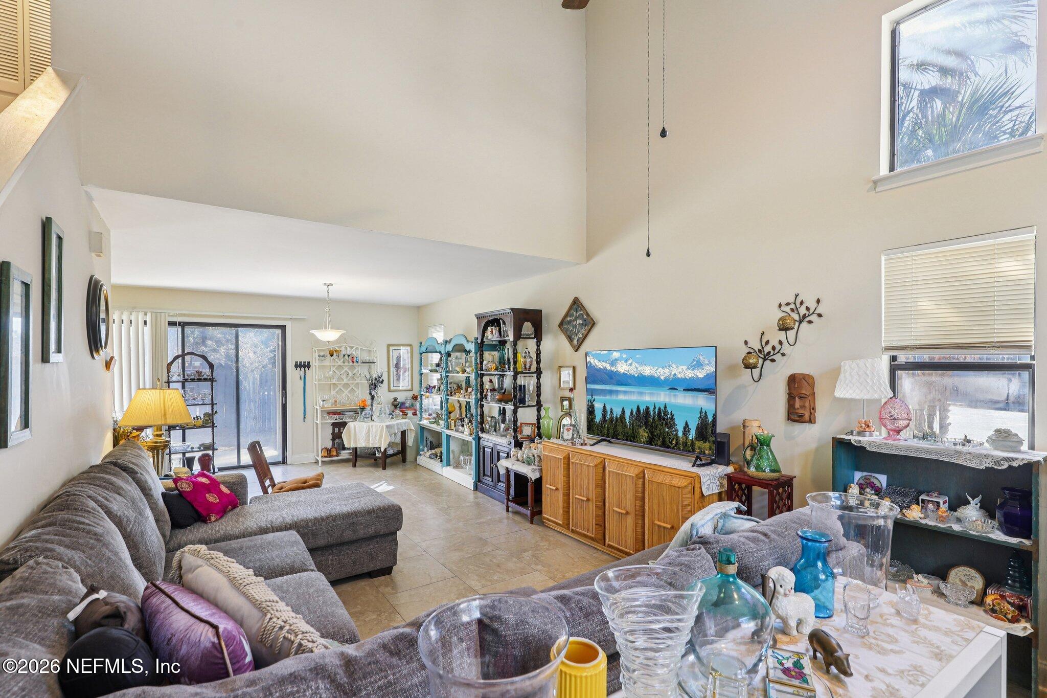 3517 Peeler Road, Unit 13 Jacksonville, FL 32277 - Photo 10 of 33 Family Room