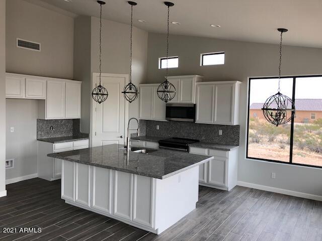 16538 West Sleepy Ranch Road Surprise, AZ 85387 - Photo 16 of 39 !!! Miss 4