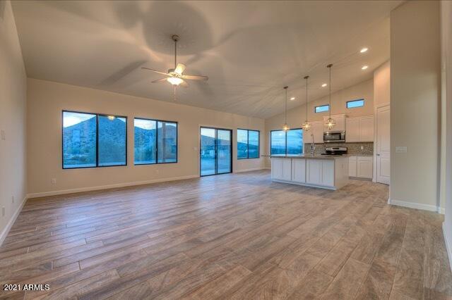 16538 West Sleepy Ranch Road Surprise, AZ 85387 - Photo 10 of 39 1658 p22
