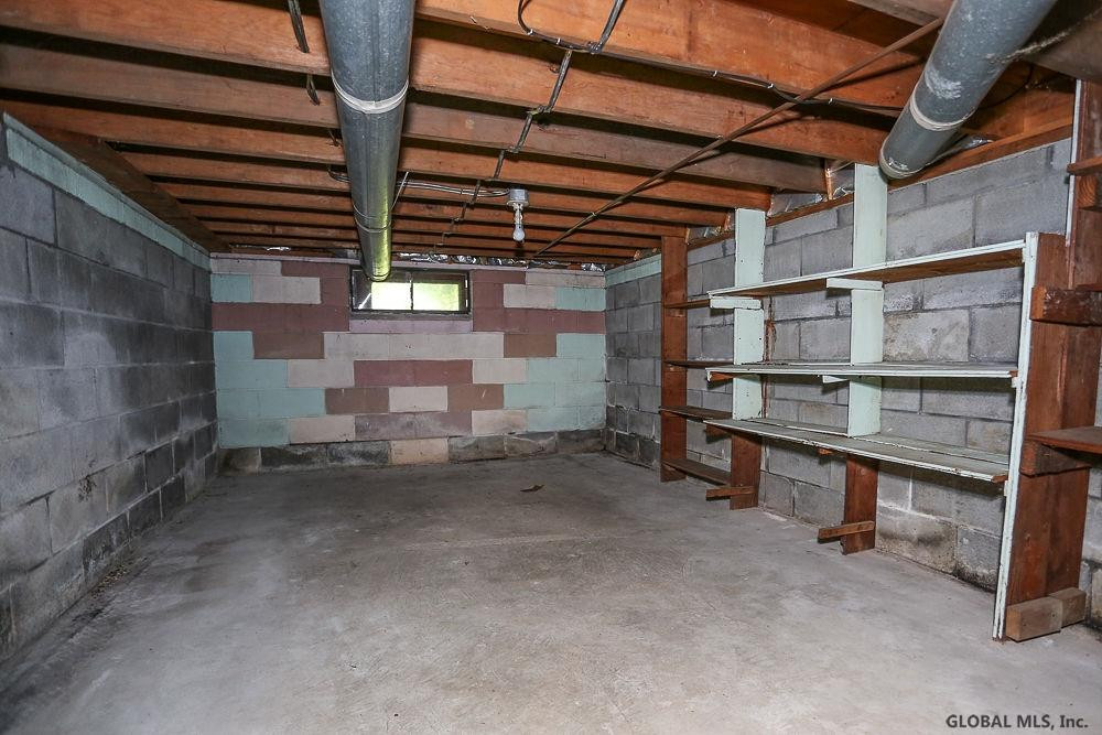 89 Lisha Kill Road Colonie, NY 12205 - Photo 15 of 49 Photo 15