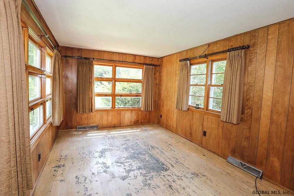 89 Lisha Kill Road Colonie, NY 12205 - Photo 16 of 49 Photo 16