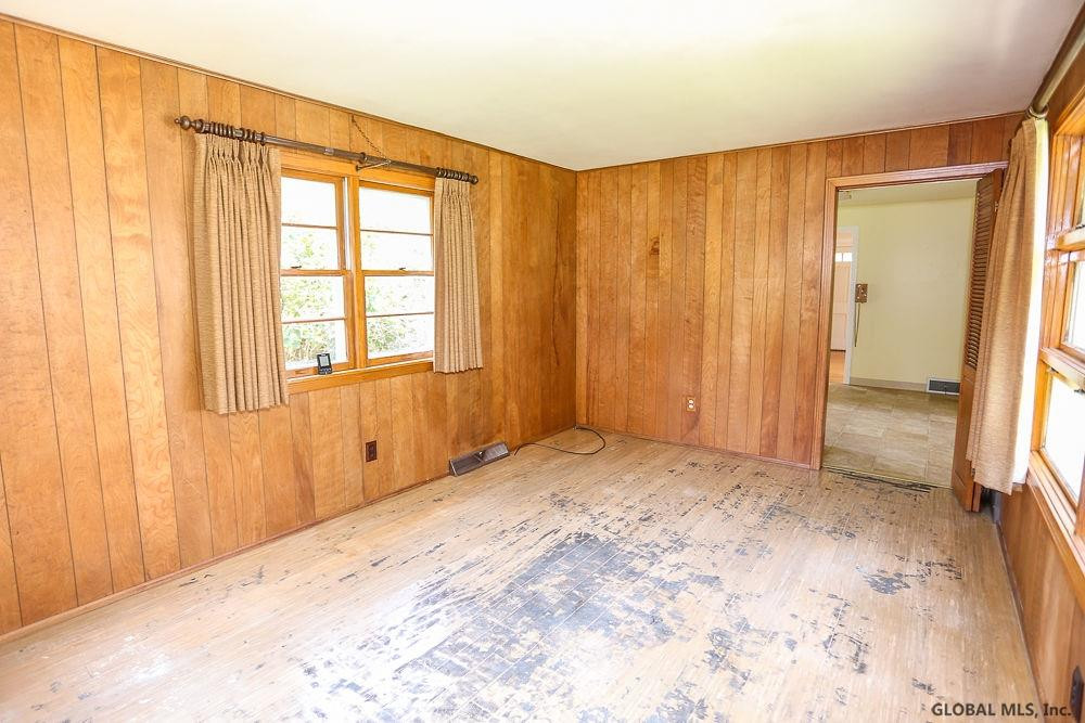 89 Lisha Kill Road Colonie, NY 12205 - Photo 19 of 49 Photo 19