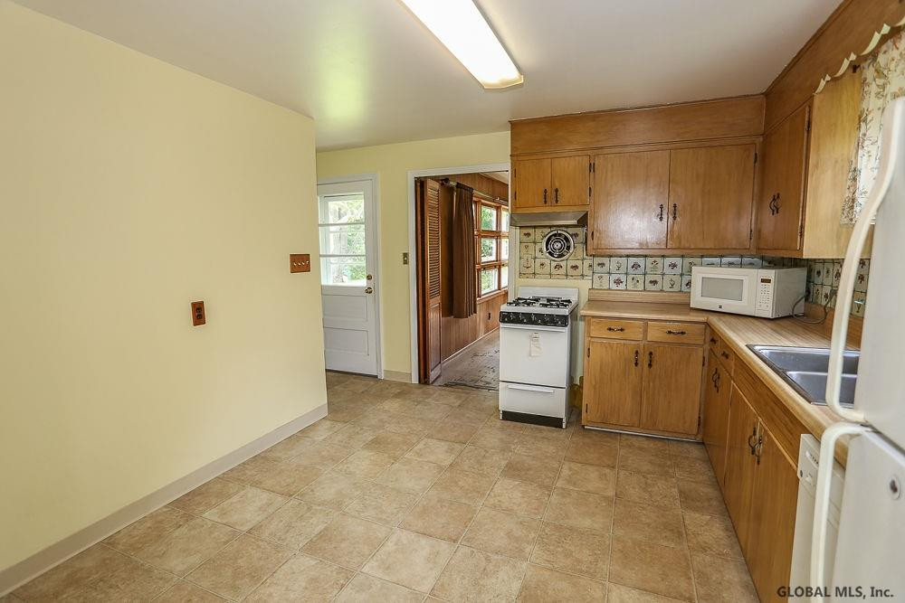 89 Lisha Kill Road Colonie, NY 12205 - Photo 22 of 49 Photo 22