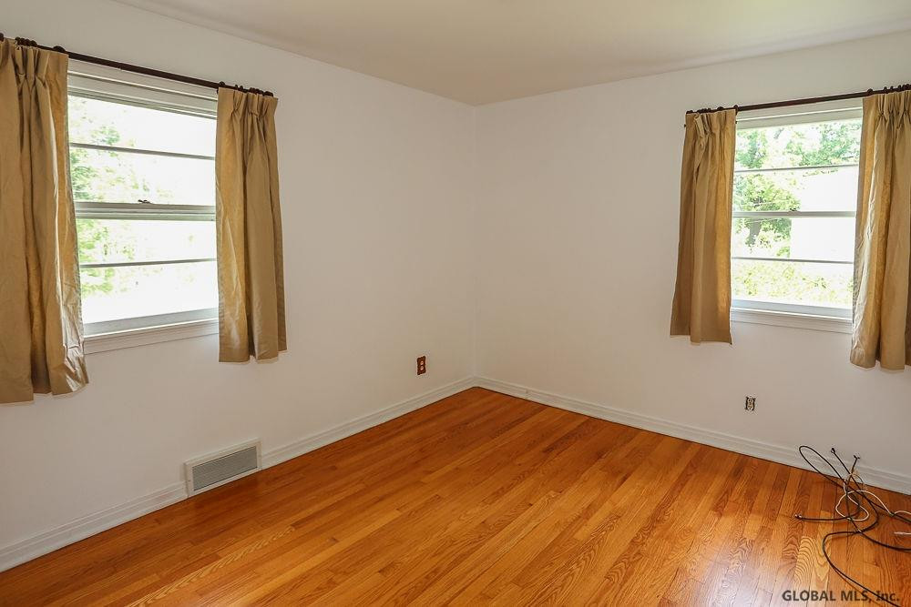 89 Lisha Kill Road Colonie, NY 12205 - Photo 28 of 49 Photo 28