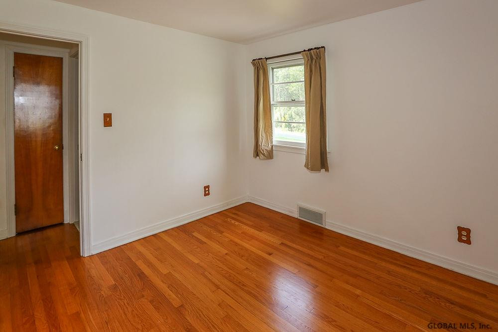89 Lisha Kill Road Colonie, NY 12205 - Photo 29 of 49 Photo 29